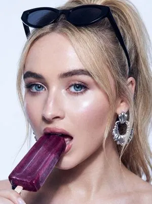 High-Fashion Beauty Close-Up Portrait Prompt for Nano Banana Pro